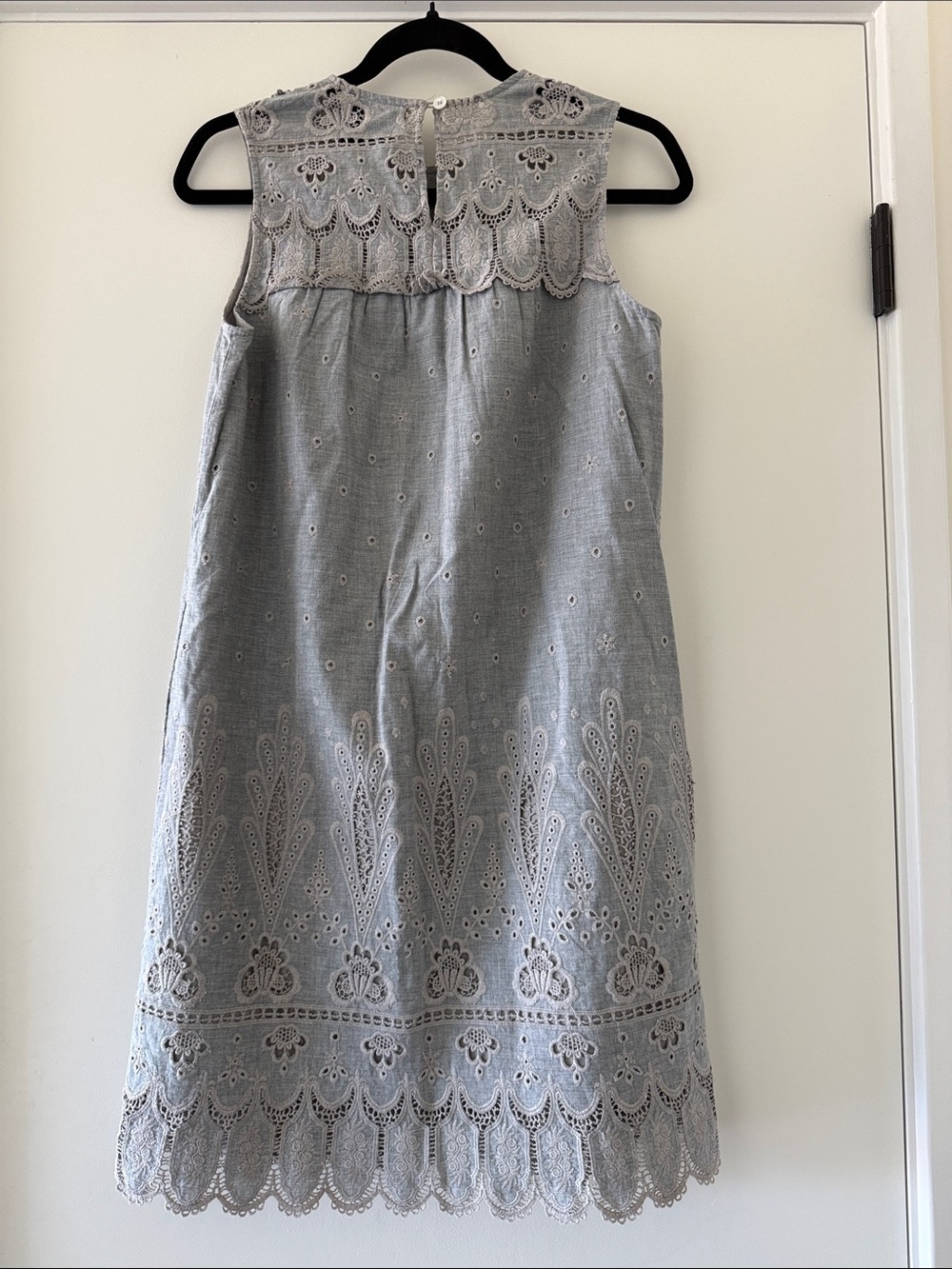 Sea New York Gray Eyelet Lace Sleeveless Midi Dress - Picture 4 of 8